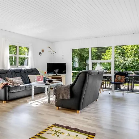 Matias - 30km From The Sea By Interhome